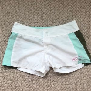 O’Neill board shorts size 3